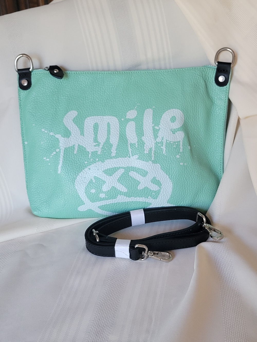 NEW Firenze Leather Mint 'Smile' Crossbody Bag with Detachable Black Strap
